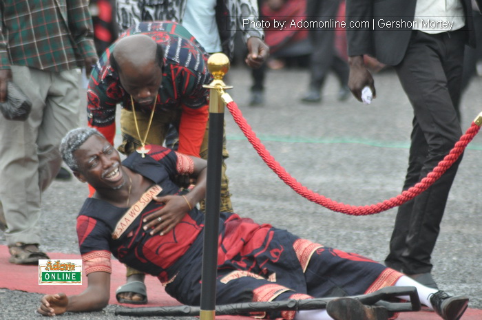 100 PHOTOS: Thousands bid Ebony farewell