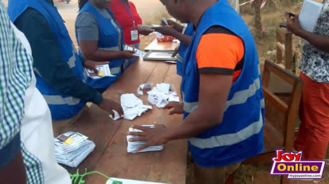 Referendum ends with many voting YES