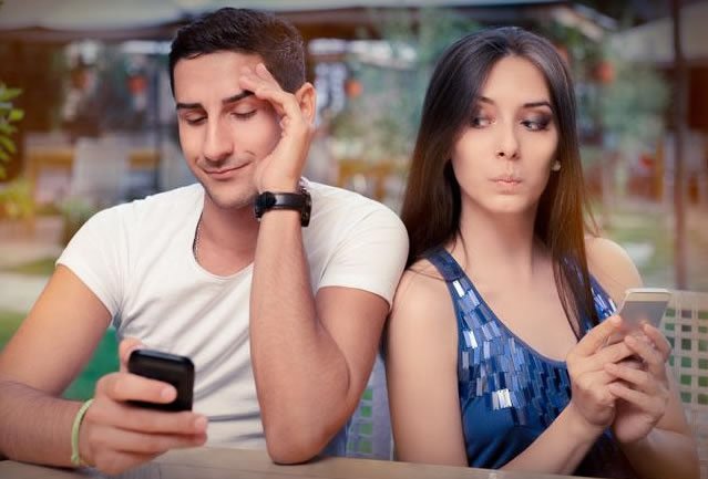 8 things a girl wants her boyfriend to do but never admits!