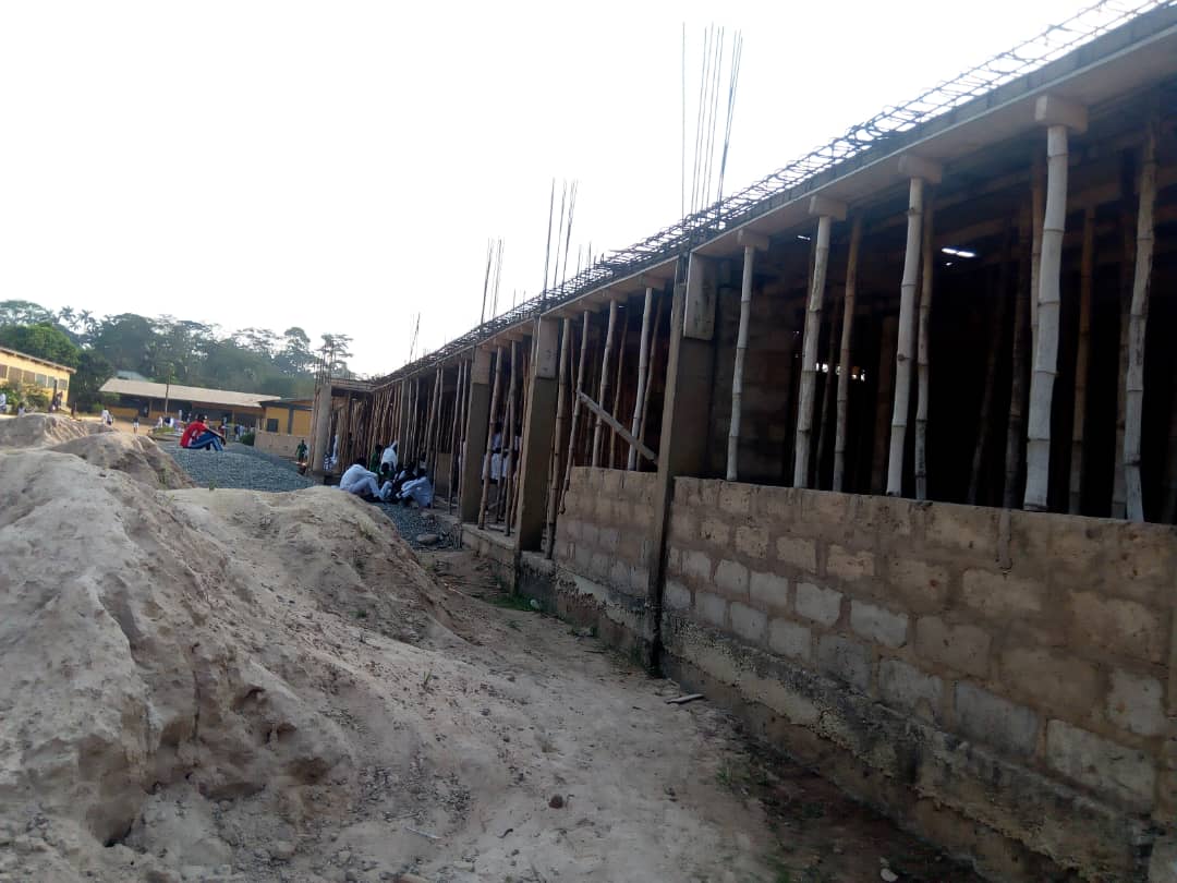 GetFund abandons Aburi Sectec projects as students study under shades
