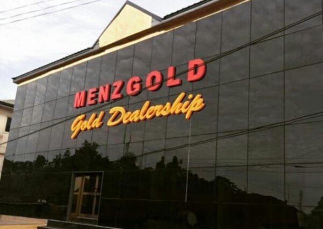 Menzgold customers besiege Dzorwulu office