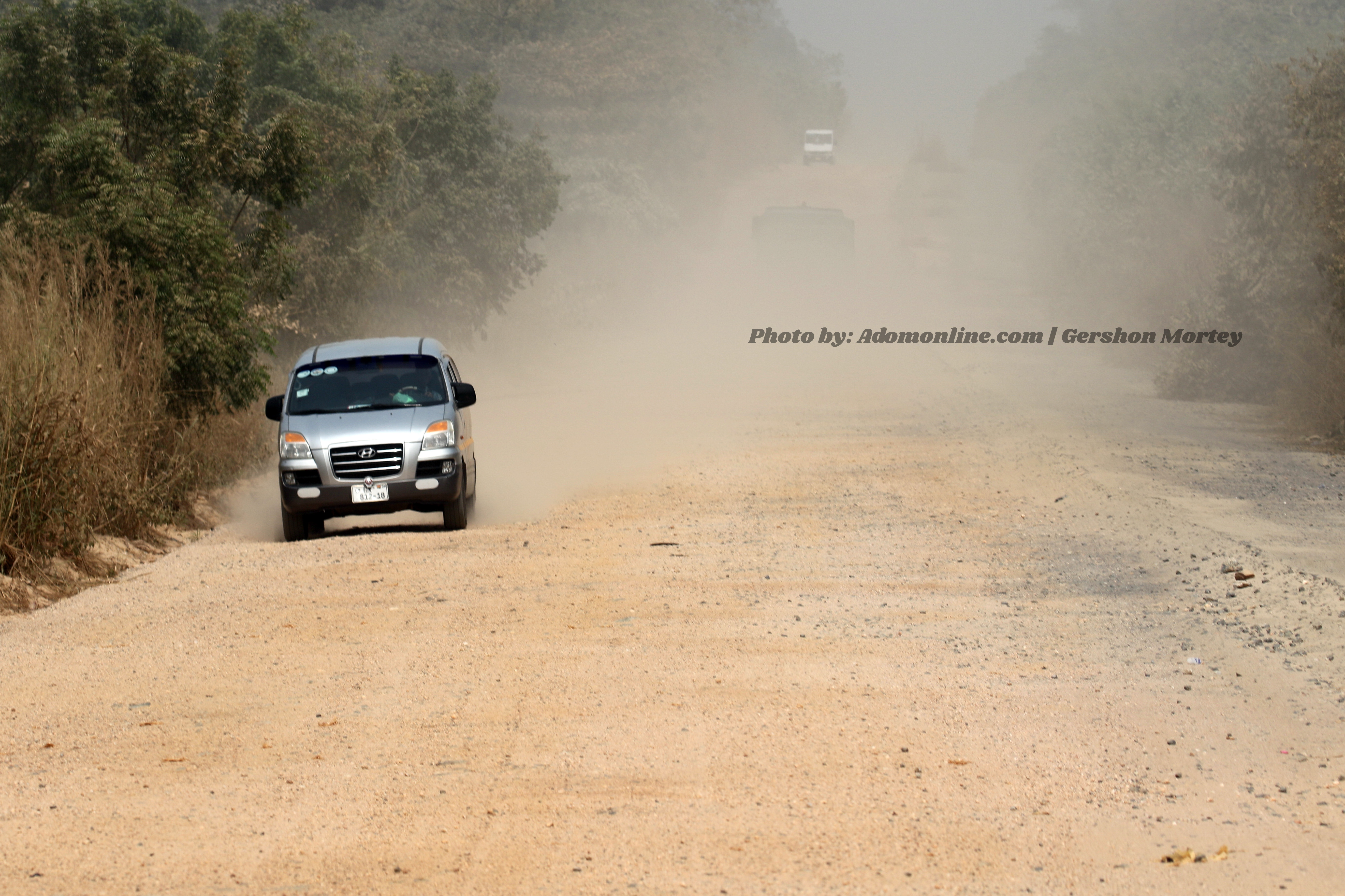 Photo of the week: Harmattan ‘blinds’ Accra- Volta Region road users