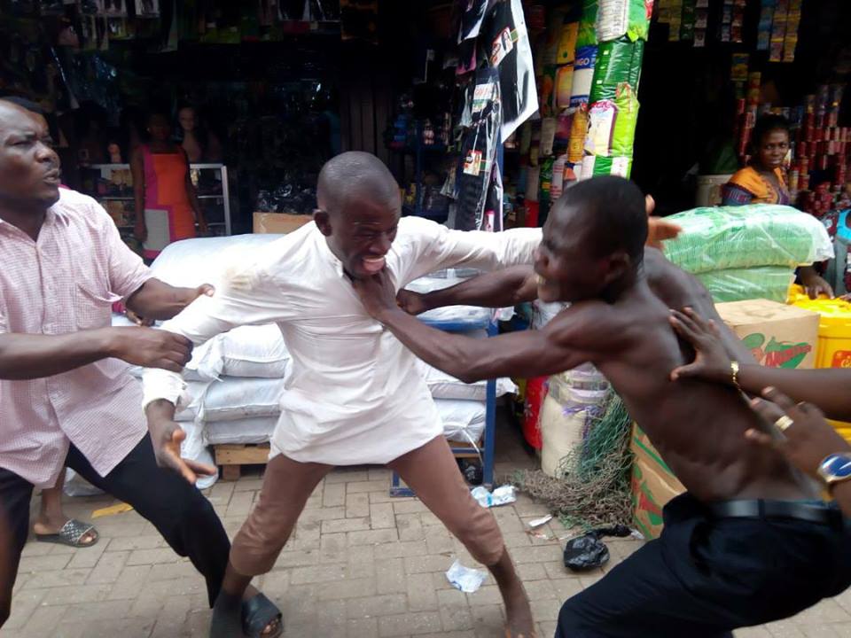 Trader slashes man’s palm with cutlass over a woman
