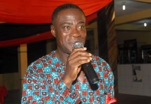 Video: I lived with 3 snakes at home - Diabolo Man