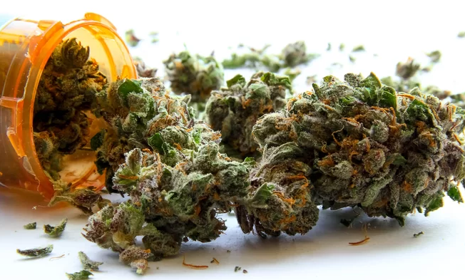 youth-mix-opium-with-weed-in-new-drug-abuse-trend.png