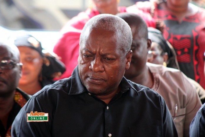 John-Mahama-mourns-KABA-4-696x464.jpg