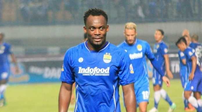essien-696x388.jpg