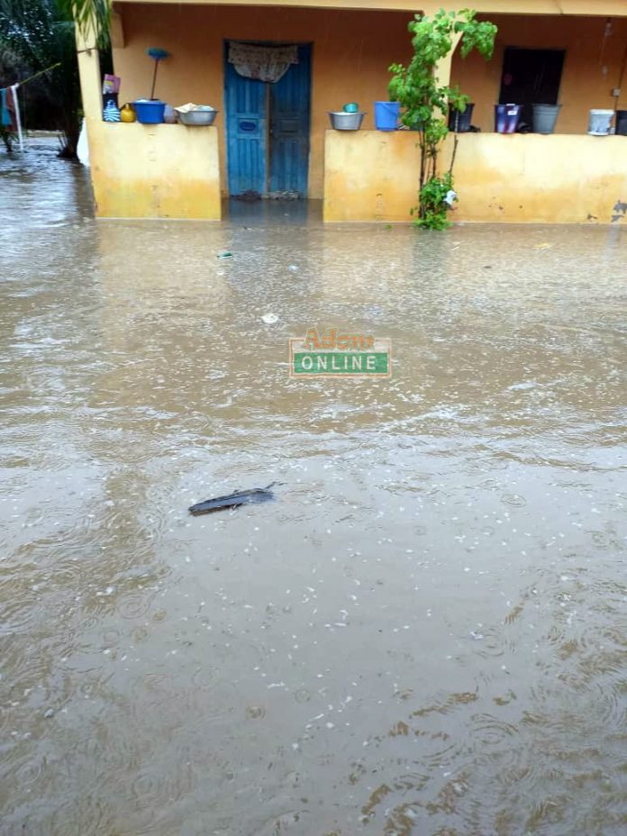 Kasoa residents displaced after heavy downpour (Photos)