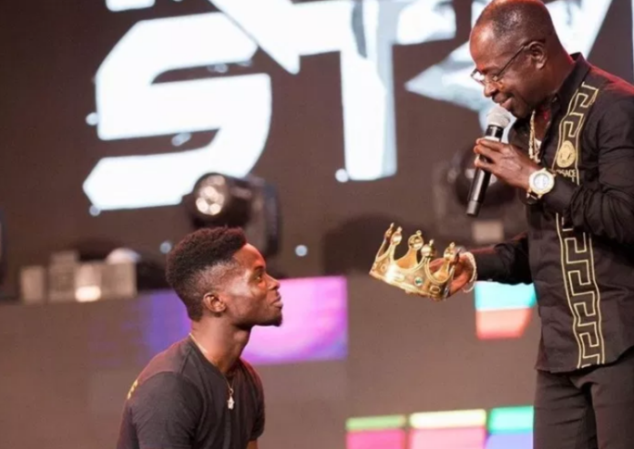 Amakye Dede crowns Kuami Eugene