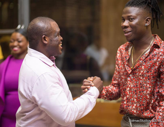 Sam Dzata George and Stonebwoy (R)