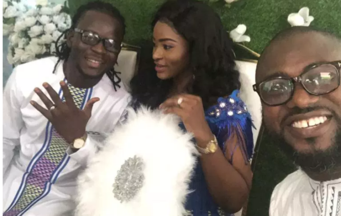 Abeiku Santana takes a selfie shot with Jupitar and his wife at wedding