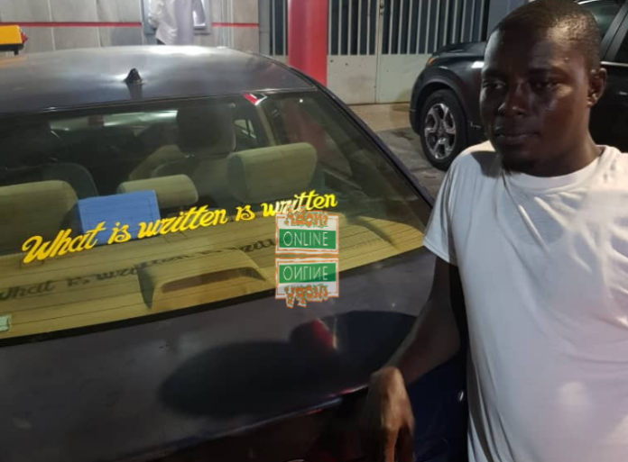 Taxi Driver who returned his customer's phone