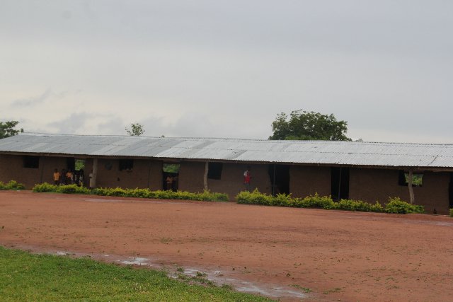 5967402820164_4029460707782 school