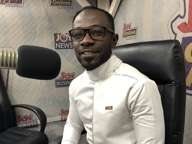 617025020739_5070611951355 Okyeame Kwame