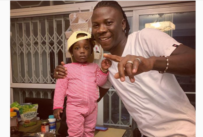 Stonebwoy and daughter