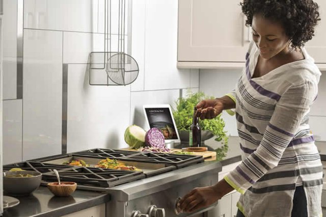 1585535350203_1723062720097 cook