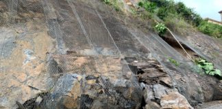 The Ghana Highway Authority (GHA) has blamed shoddy work done by the contractor for the incessant mudslide on the Peduase-Aburi road.