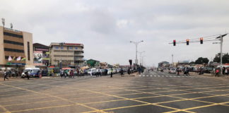 Drivers who usually ply Lapaz (Las Palmas) stretch on the N1 highway from Mallam-Nyamekye junction towards the Accra Mall would recognize that there are no traffic lights prompting them to traffic.