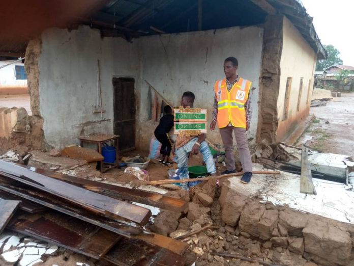 flood building collapse flood building collapse