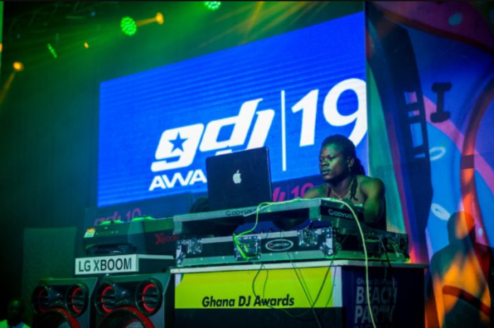 DJ Seihor performs at 2019 Ghana DJ Awards DJ Seihor performs at 2019 Ghana DJ Awards