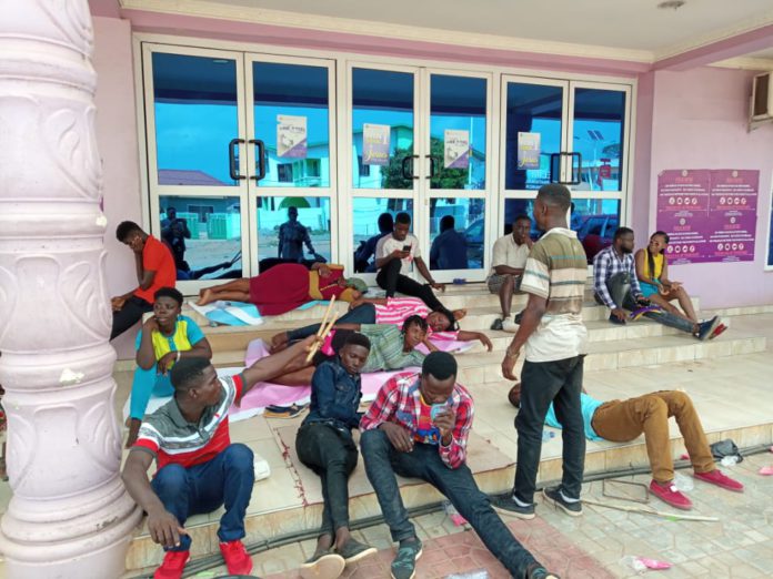 Aggrieved customers of Zoe Outreach Embassy Aggrieved customers of Zoe Outreach Embassy