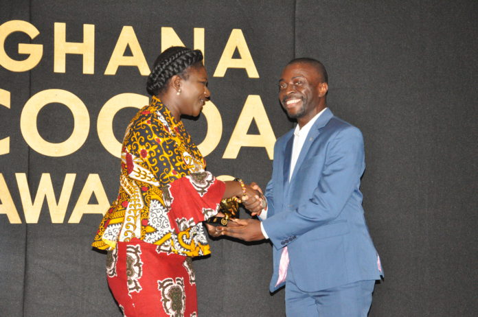 Yara Ghana MD, Danquah Addo-Yobo receiving the award at the Ghana Cocoa Awards Yara Ghana MD, Danquah Addo-Yobo receiving the award at the Ghana Cocoa Awards