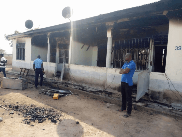 The fire destroyed a three-bedroom apartment housing three teachers of the Bole Nursing College The fire destroyed a three-bedroom apartment housing three teachers of the Bole Nursing College