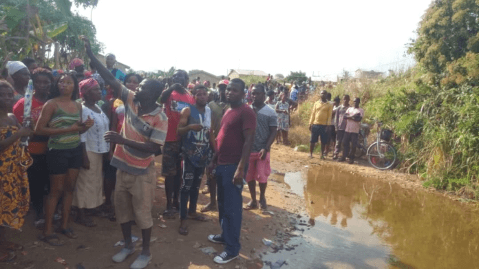 A resident, who witnessed the incident in an interview on Adom News, said all attempts to rescue the boy proved futile A resident, who witnessed the incident in an interview on Adom News, said all attempts to rescue the boy proved futile