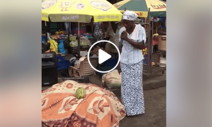 Female preacher starts sermon with Kofi Kinaata’s song Female preacher starts sermon with Kofi Kinaata’s song