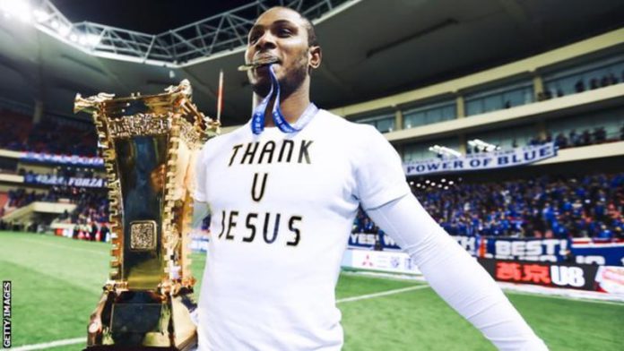 Odion Ighalo was not able to train with Manchester United's players in a Coronavius precaution but is expected to be in Monday's squad Odion Ighalo was not able to train with Manchester United's players in a Coronavius precaution but is expected to be in Monday's squad