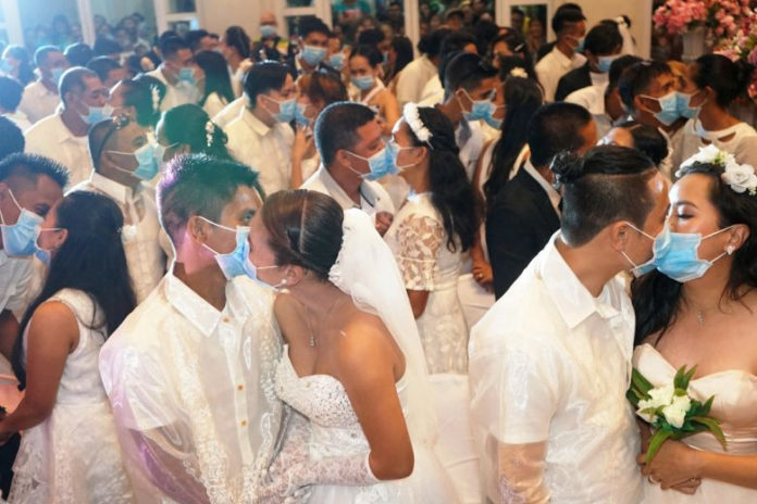 Coronavirus wedding