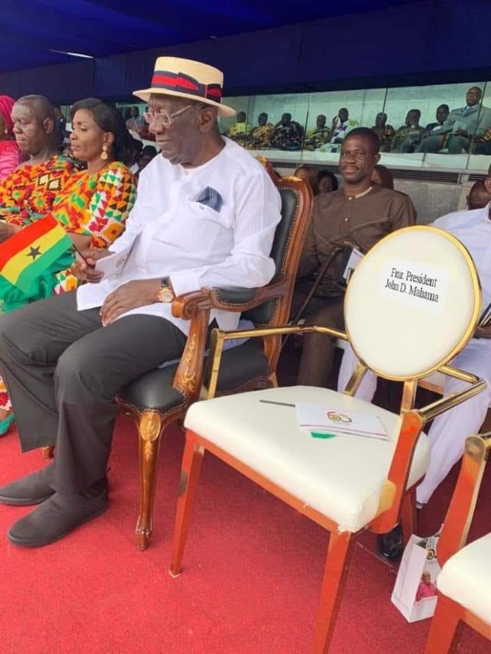 Mahama chair