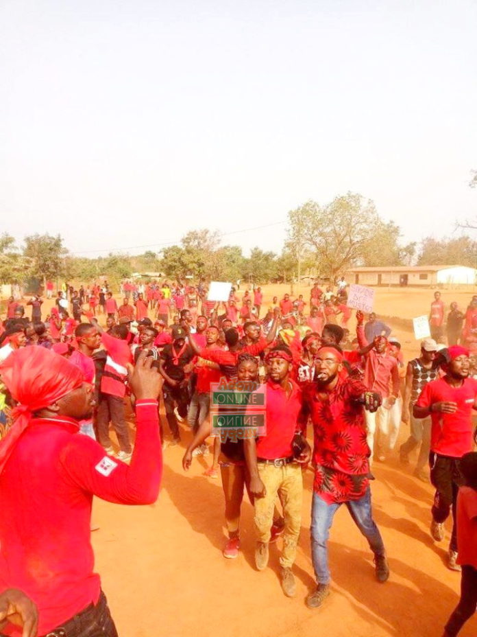 Nkoranza North residents demonstrate against DCE_5