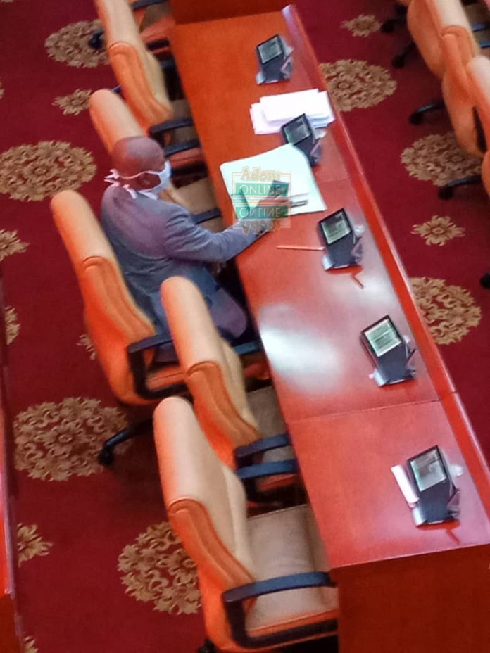 Ras Mubarack showed up in parliament wearing a face mask