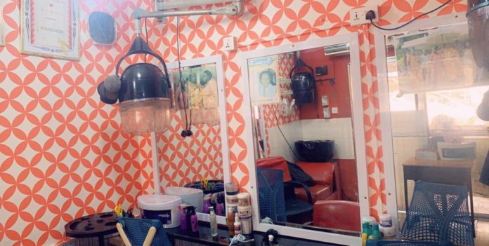 beauty corona beautician