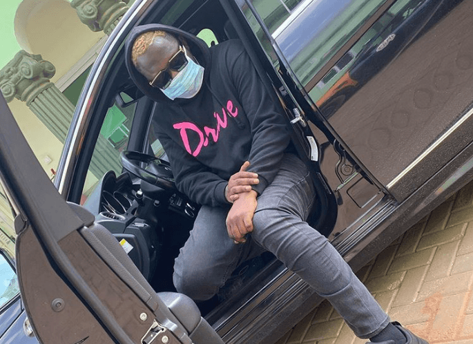 Rapper Medikal protects himself from coronavirus | Photo: @amgmedikal / Instagram Rapper Medikal protects himself from coronavirus | Photo: @amgmedikal / Instagram