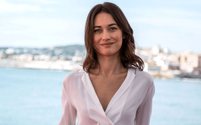 Olga Kurylenko told fans to take coronavirus seriously, and said she had been ill for nearly a week Olga Kurylenko told fans to take coronavirus seriously, and said she had been ill for nearly a week