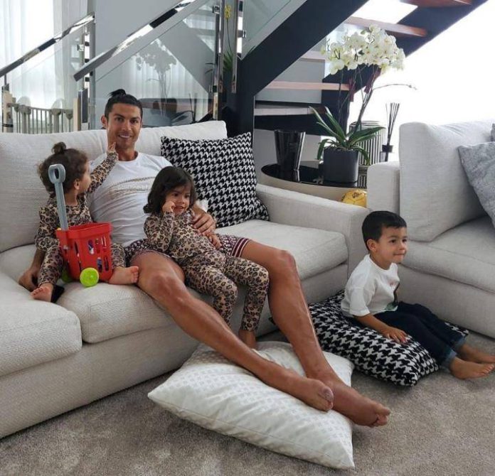 Ronaldo and his kids Ronaldo and his kids