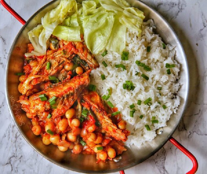 The bambara beans and spinach stew The bambara beans and spinach stew