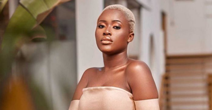 fella-makafui-medikal-sister-derby-696x364-1 (Copy)