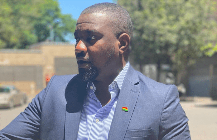 Mr John Dumelo