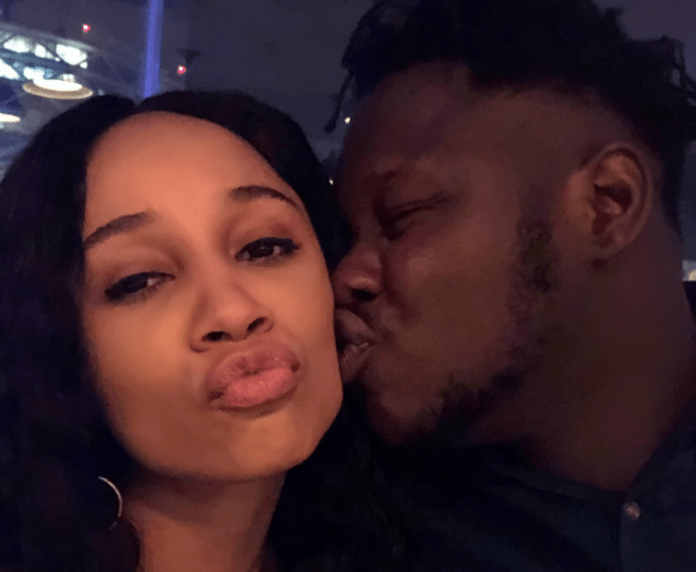 Medikal gives Sister Derby a peck on the cheeks Medikal gives Sister Derby a peck on the cheeks