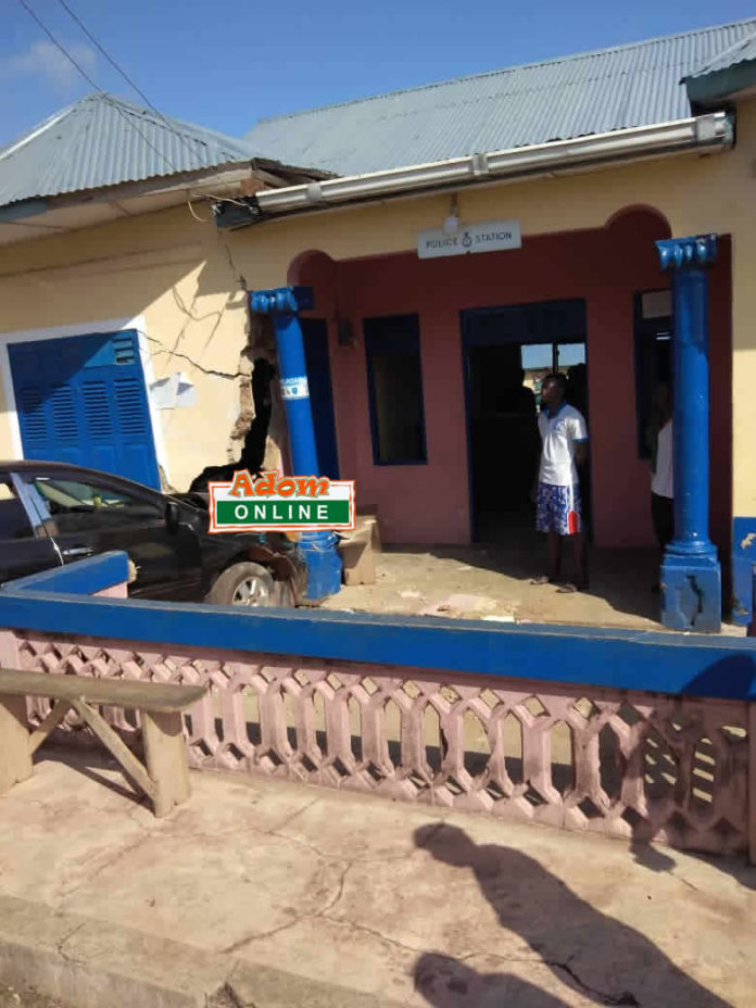 Asiakwa police crash