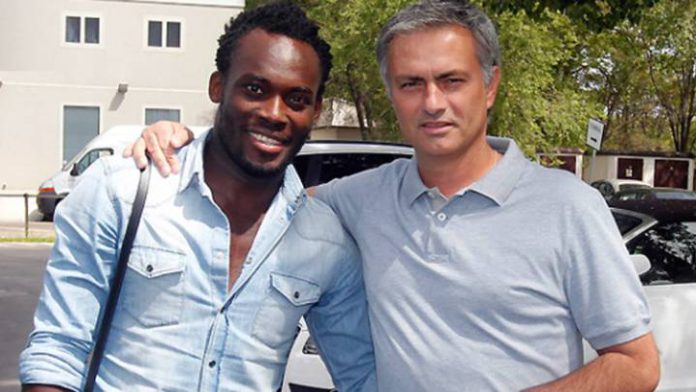Essien with Jose Mourinho Essien with Jose Mourinho