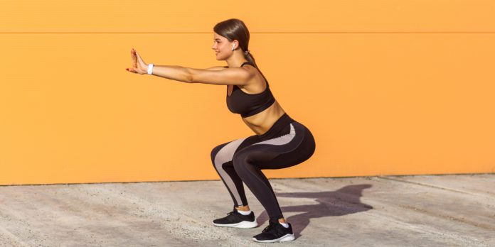 squats_woman_exercise