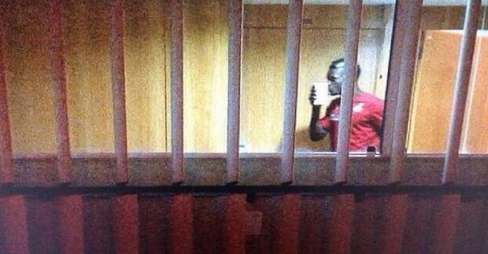 John Boye spotted kissing $10,000 John Boye spotted kissing $10,000