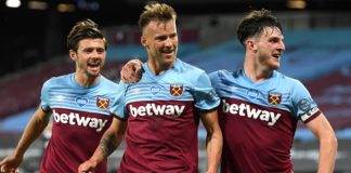 Andriy Yarmolenko celebrates scoring for West Ham against Chelsea Image credit: Getty Images