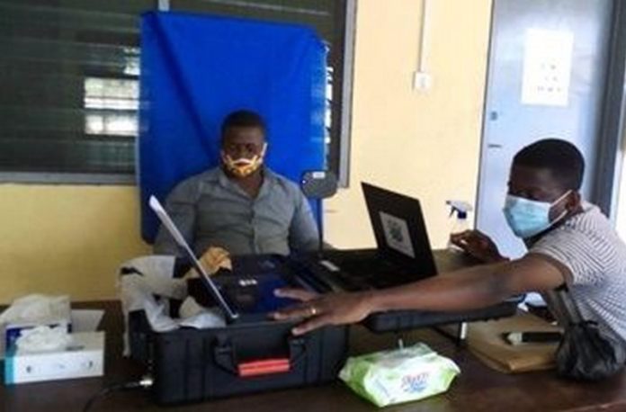 voter register voter register