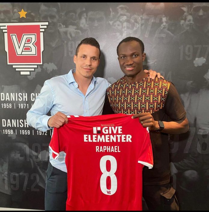 Raphael Dwamena Raphael Dwamena