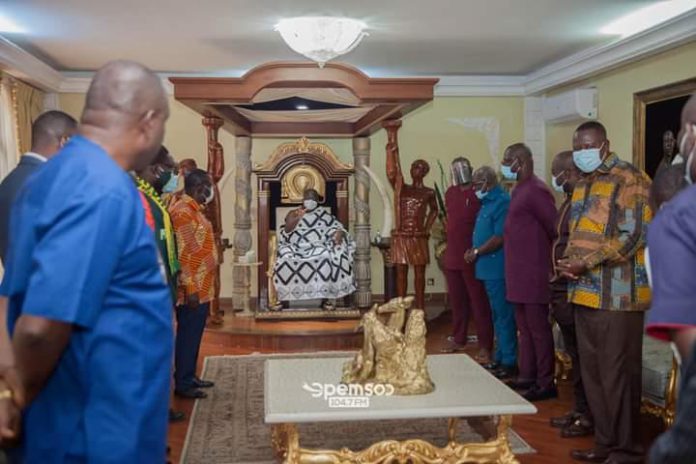Otumfuo with Kotoko board of directors and new CEO Otumfuo with Kotoko board of directors and new CEO